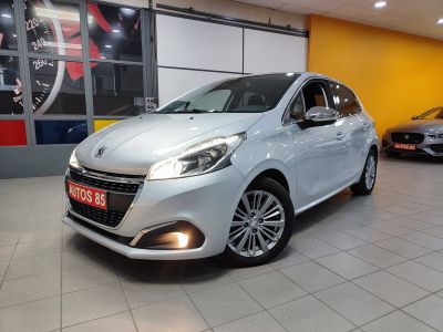 Peugeot 208  1.6 BlueHDi 100ch Style 5p