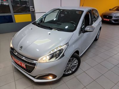 Peugeot 208  1.6 BlueHDi 100ch Style 5p