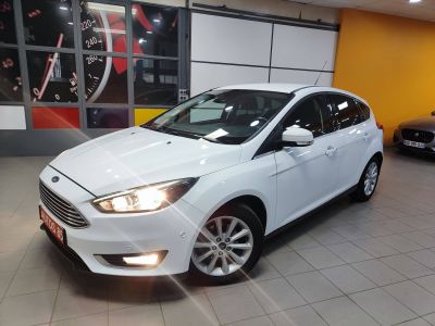 Ford Focus II 1.0 EcoBoost 125ch Stop&Start Titanium