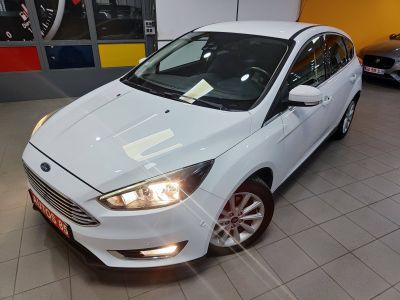 Ford Focus II 1.0 EcoBoost 125ch Stop&Start Titanium