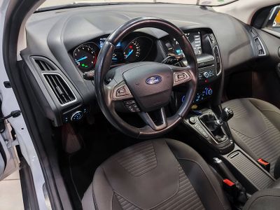 Ford Focus II 1.0 EcoBoost 125ch Stop&Start Titanium