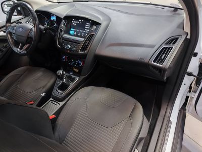 Ford Focus II 1.0 EcoBoost 125ch Stop&Start Titanium