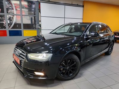 Audi A4 IV (B8) 2.0 TDI 150ch clean diesel DPF Attraction Multitronic Euro6