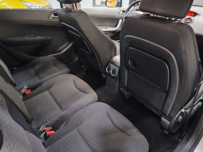 Peugeot 308  1.6 HDi110 FAP Premium 5p