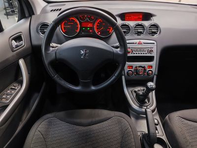 Peugeot 308  1.6 HDi110 FAP Premium 5p