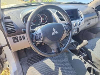 Mitsubishi L200 II 2.5 TD 178 Double Cab Intense