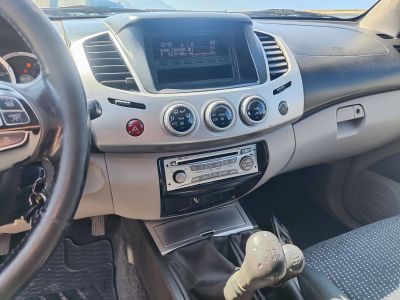 Mitsubishi L200 II 2.5 TD 178 Double Cab Intense