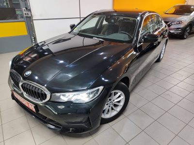 BMW Série 3 318dA MH 150ch Business Design