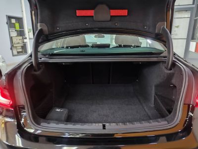 BMW Série 3 318dA MH 150ch Business Design