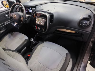 Renault Captur I (J87) 1.2 TCe 120ch Stop&Start energy Cool Grey Euro6 2016