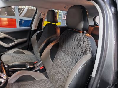 Peugeot 2008  1.6 BlueHDi 100ch Allure