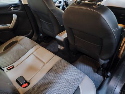 Peugeot 2008  1.6 BlueHDi 100ch Allure